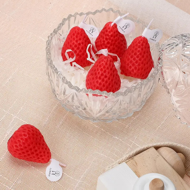 Charming Strawberry Scented Candle
