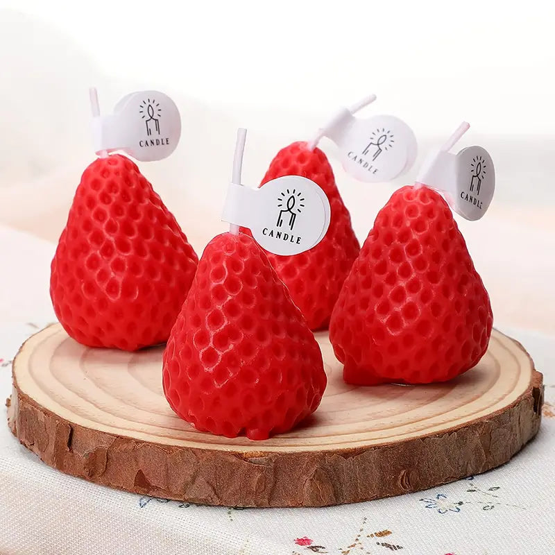 Charming Strawberry Scented Candle